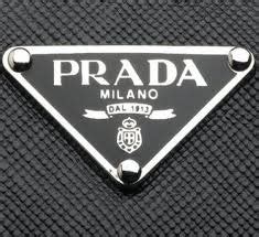 prada firma italiana.